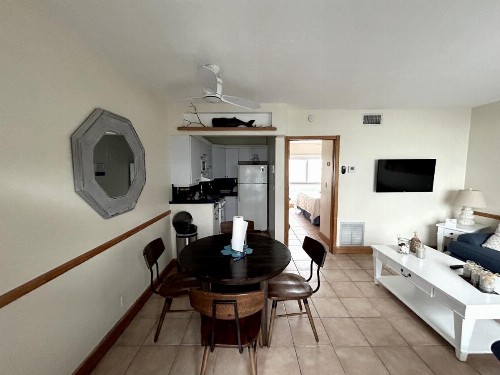 Shore View Hotel - image 31