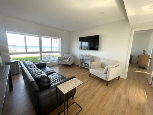 Shore View Hotel - image 36