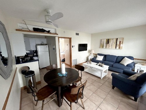 Shore View Hotel - image 41