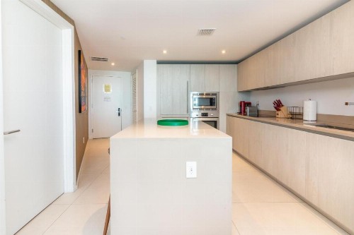 Oceanfront Luxury Apartments - image 11
