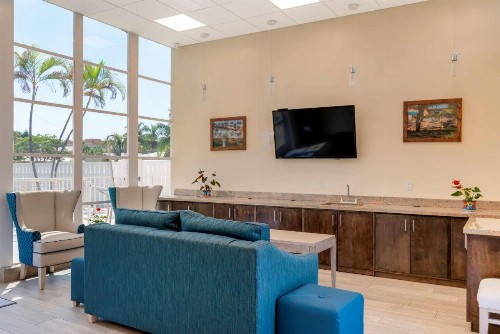 Rodeway Inn near Hollywood Beach - image 10