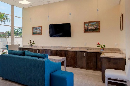Rodeway Inn near Hollywood Beach - image 15