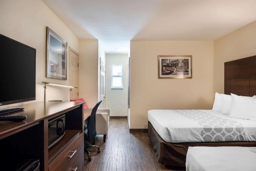 Rodeway Inn near Hollywood Beach - image 33