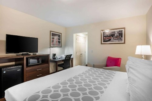Rodeway Inn near Hollywood Beach - image 34