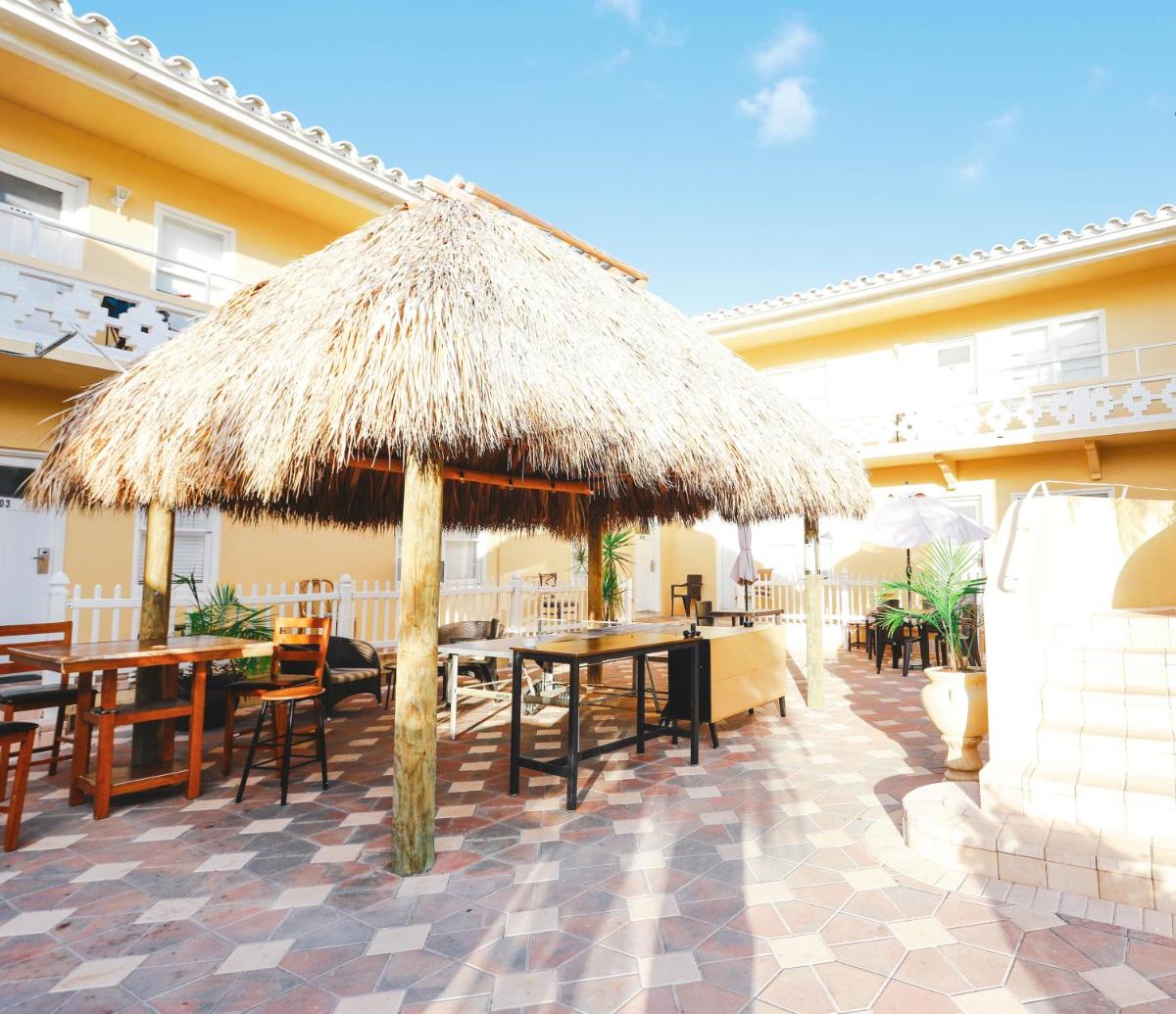 The Palms - image 2