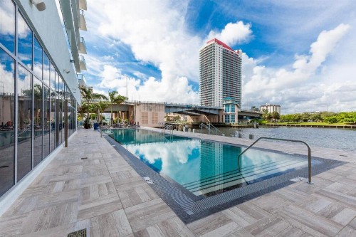 Modern 3 bedroom at Hollywood Beach Resort 28th floor - image 6