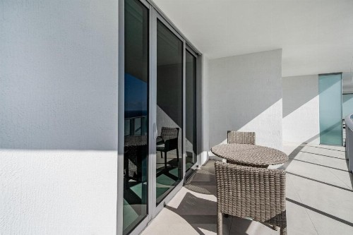 Ocean front 2 bedroom Hollywood Beach Resort 29th floor - image 7