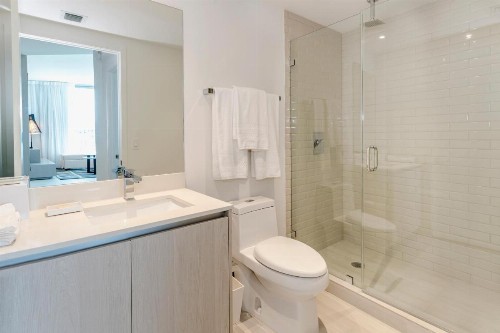 NEW 2019 SE Luxury SUITE OCEAN VIEW 20st Floor! - image 12