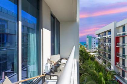 Beachfront Condo ROOFTOP infinity POOL Holl - image 6