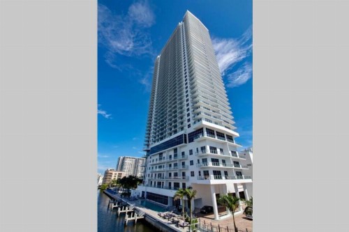 Luxury Two Bed Two Bath Beach Resort Condo - image 19