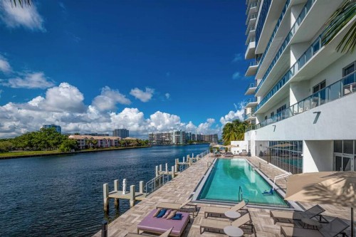 Luxury Two Bed Two Bath Beach Resort Condo - image 24