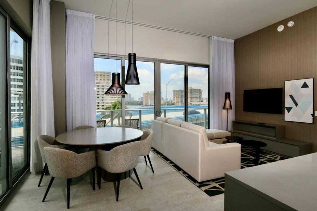 Luxury Two Bed Two Bath Beach Resort Condo - image 4