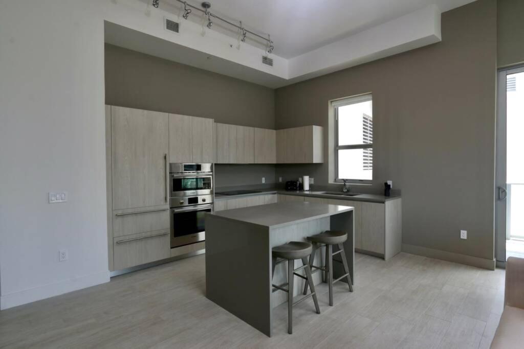 Luxury Two Bed Two Bath Beach Resort Condo - image 6