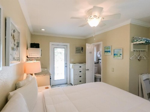 Haley's at Anna Maria Island Inn - image 2