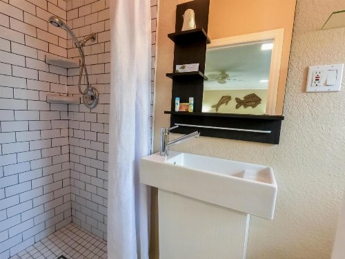 Haley's at Anna Maria Island Inn - image 45