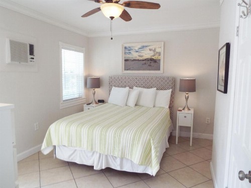 Haley's at Anna Maria Island Inn - image 49