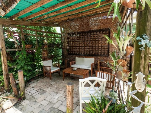 Haley's at Anna Maria Island Inn - image 9