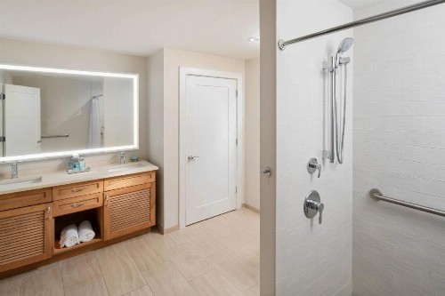 Waterline Marina Resort & Beach Club Autograph Collection - image 36