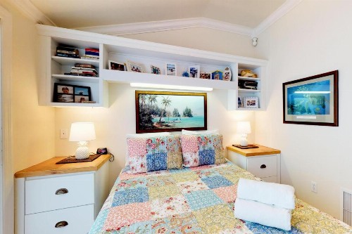 Starfish Beach Cottage #3 - image 9