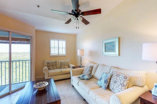 Sandy Pointe - image 1