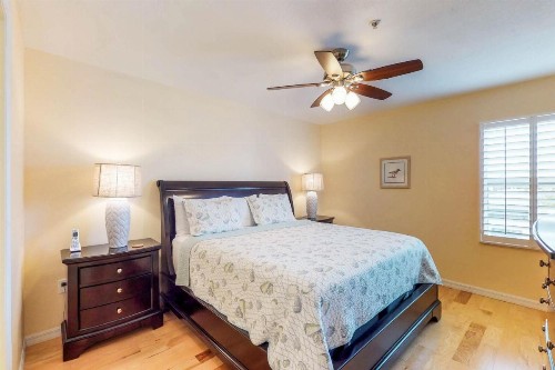 Sandy Pointe - image 6