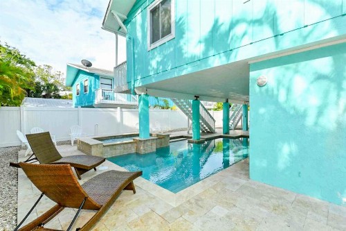 Turquoise Paradise East - image 10