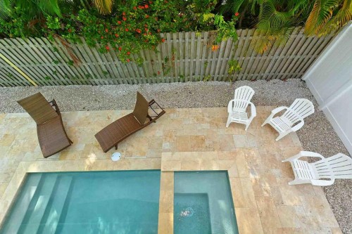 Turquoise Paradise West - image 11