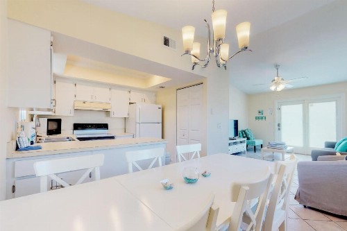 Turquoise Paradise West - image 8