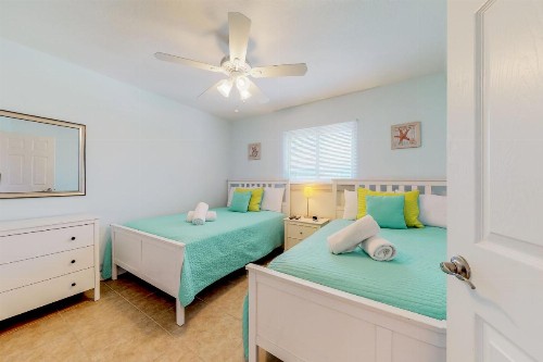 Turquoise Paradise West - image 9