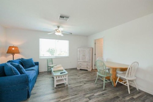 3902 Gulf 2 Cottage #54598 Apts - image 11