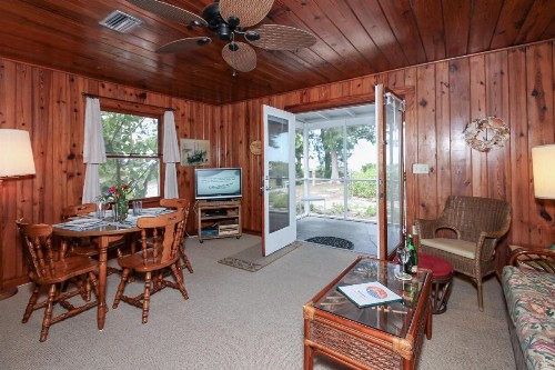Bamboo Apartments - image 12
