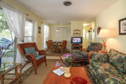 Bamboo Apartments - image 5