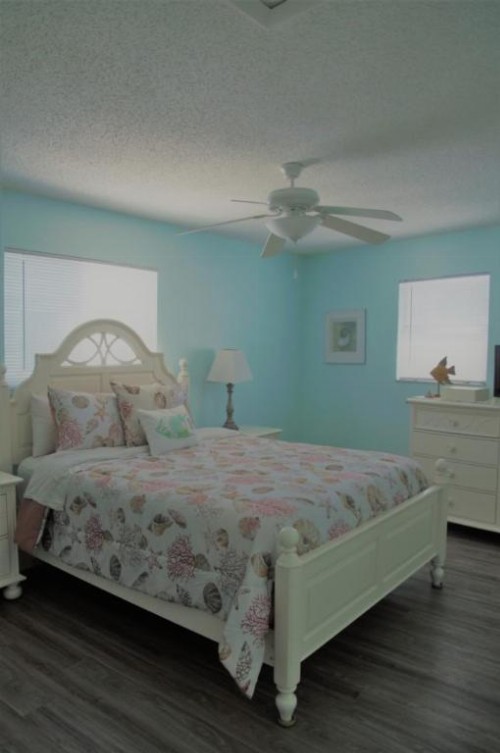 Sunshine Beach Rentals - image 10