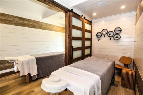 Bali Hai Beachfront Resort and Spa - image 24