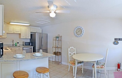 Holmes Beach - Ocean View Suites 3102 - image 12