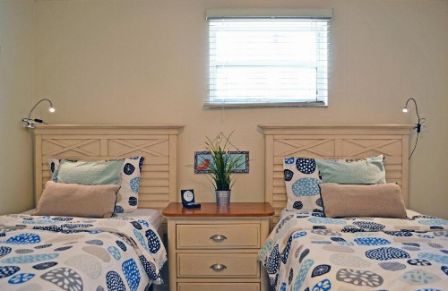 Holmes Beach - Ocean View Suites 3102 - image 5