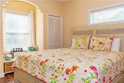 Castaway Cottage - image 7