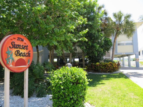 Sunset Beach 101 Beach Front Unit - image 5