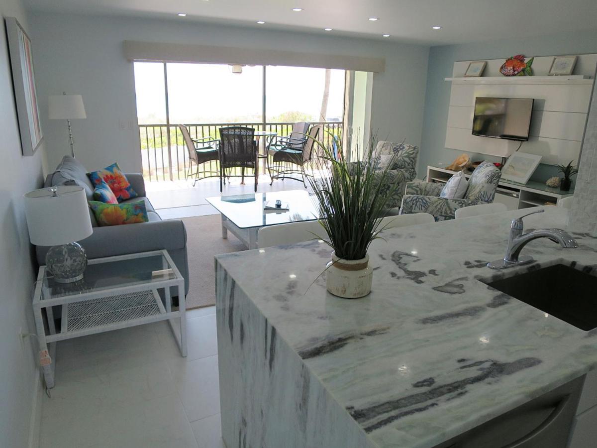 Sunset Beach 101 Beach Front Unit - image 6