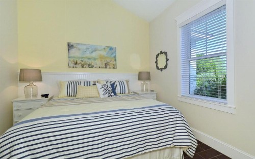 Weekly Summer booking available 4 Bedroom 3 Bathroom bikes beach gear pool and spa - image 24