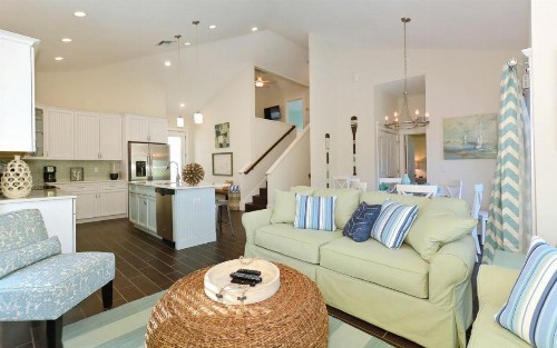 Weekly Summer booking available 4 Bedroom 3 Bathroom bikes beach gear pool and spa - image 27