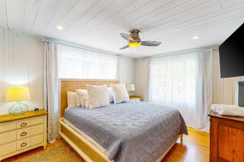Blissful Beach Retreat - image 11