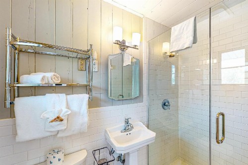 Blissful Beach Retreat - image 14