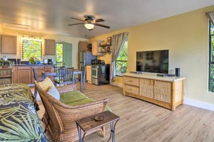 Kona Cottage w/Lanai & Ocean Views on Coffee Farm! - image 7