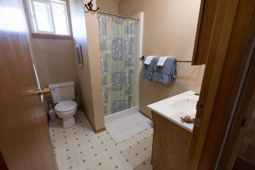 Bay Ave Bed and Breakfast Inn - image 10