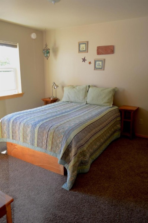 Bay Ave Bed and Breakfast Inn - image 2
