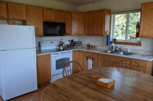 Bay Ave Bed and Breakfast Inn - image 38