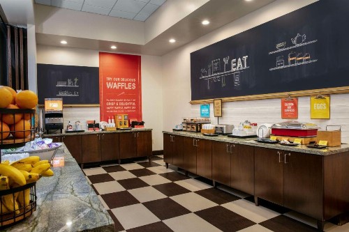 Hampton Inn and Suites Miami-South/Homestead - image 11