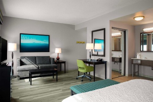 Hampton Inn and Suites Miami-South/Homestead - image 13