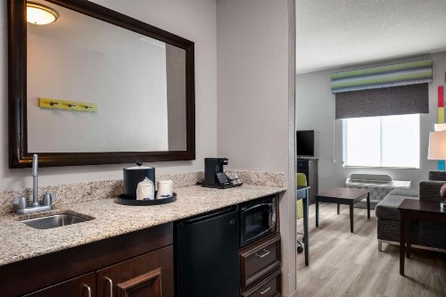 Hampton Inn and Suites Miami-South/Homestead - image 29
